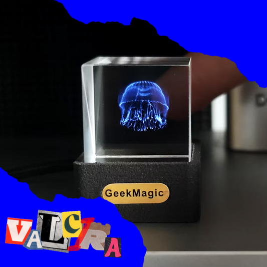 GeekMagic Holographic Crystal Cube – The Smart Desktop Display for Every Moment